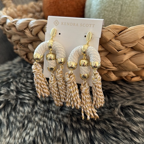 NWT Kendra Scott Drop Earrings - Picture 4 of 7